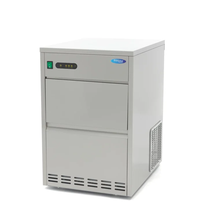 Fabbricatore di ghiaccio a cubetti 45 kg/giorno raffreddato ad acqua